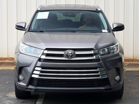 Used 2017 Toyota Highlander Limited FWD image 46