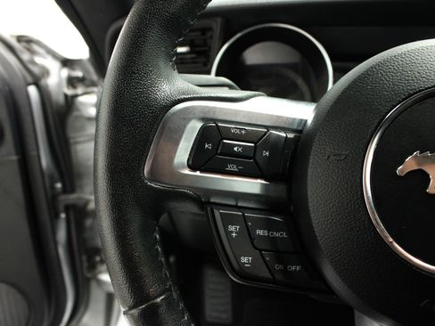 Used 2022 Ford Mustang Coupe RWD image 20