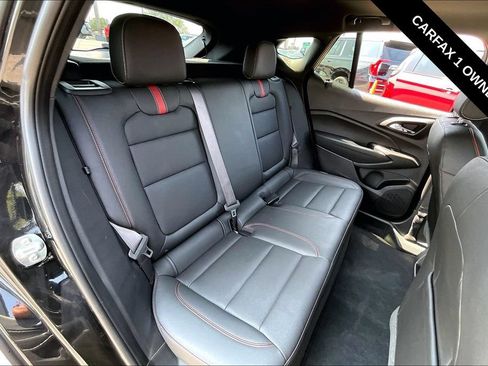 Used 2026 Chevrolet Trax RS w/ Sunroof Package FWD image 24