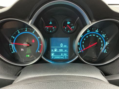 Used 2012 Chevrolet Cruze LT FWD image 14