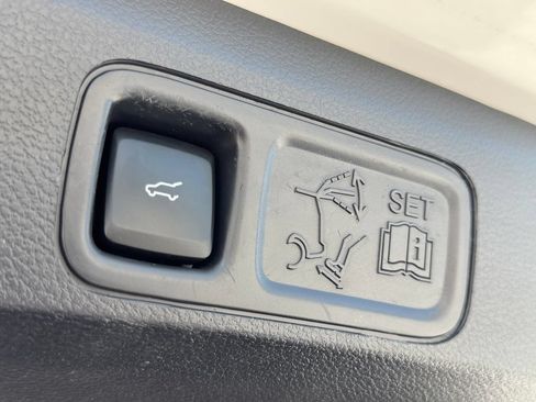 Used 2023 Ford Expedition Platinum AWD/4WD image 40