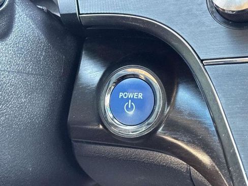 Used 2018 Toyota Avalon XLE Plus w/ Carpet Mat Package image 17