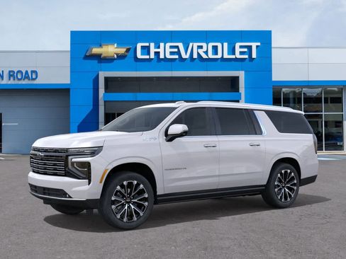 New 2025 Chevrolet Suburban High Country AWD/4WD image 2