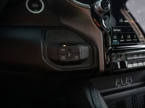 New 2026 RAM 2500 Laramie w/ Night Edition AWD/4WD image 44