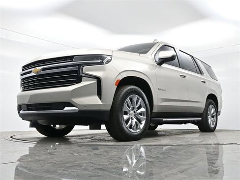 Used 2023 Chevrolet Tahoe LT w/ Luxury Package image 32