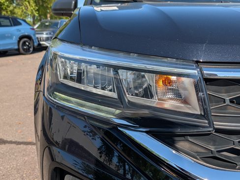 Certified 2024 Volkswagen Taos S FWD image 16