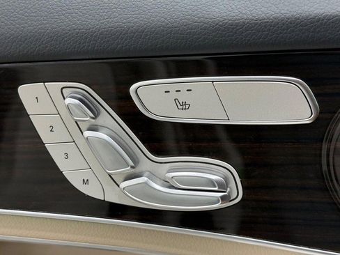 Certified 2022 Mercedes-Benz GLC 300 4MATIC w/ Multimedia Package Lite image 13