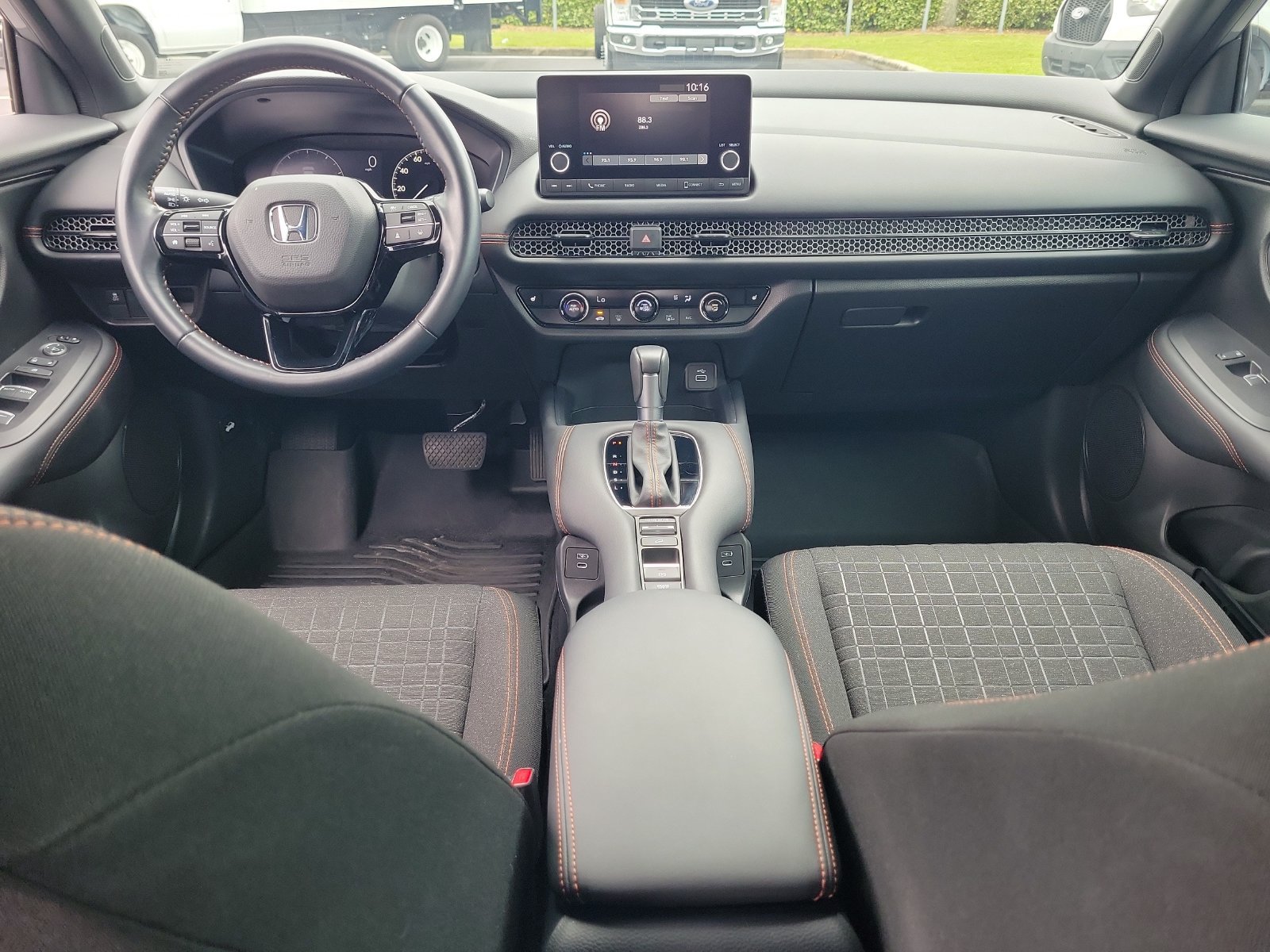 Used 2025 Honda HR-V Sport image 12