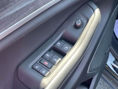 Used 2023 Jeep Grand Cherokee 4WD 4xe image 25