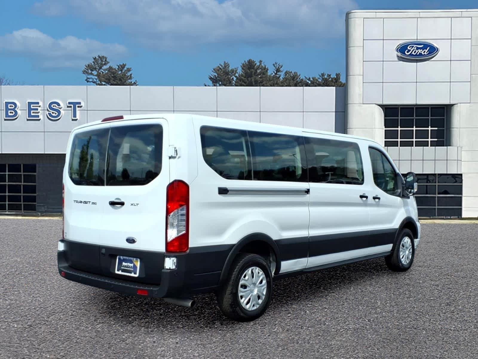 Used 2025 Ford Transit 350 XLT RWD image 7