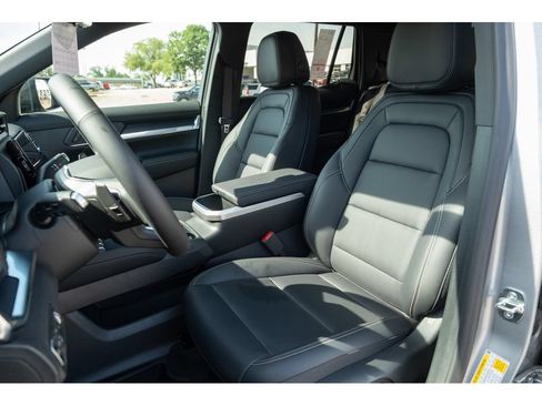 New 2026 GMC Terrain Elevation w/ Elevation Premium Package AWD/4WD image 12
