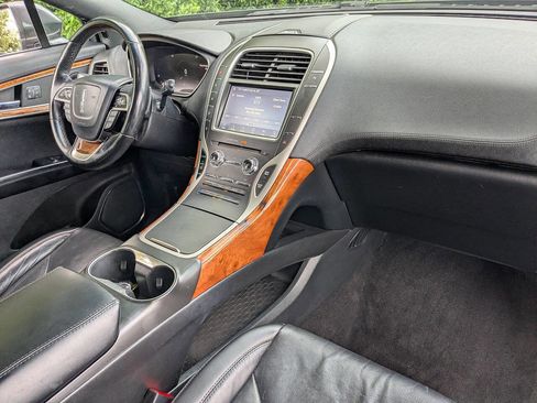 Used 2020 Lincoln Nautilus Reserve w/ Cargo Utility Package image 13