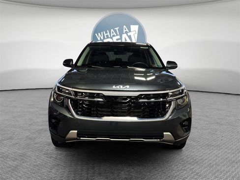 Certified 2024 Kia Seltos S image 9