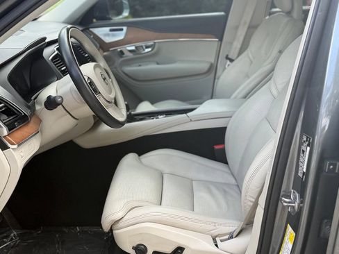 Used 2017 Volvo XC90 T6 Inscription w/ Vision Package AWD/4WD image 10