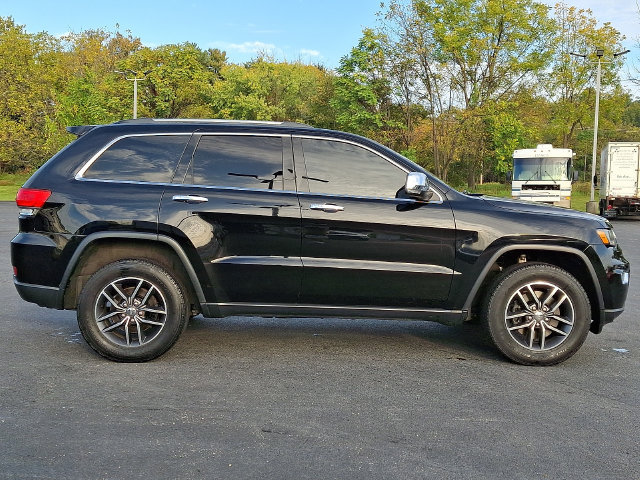 Used 2018 Jeep Grand Cherokee Limited AWD/4WD image 10