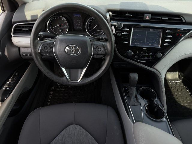Used 2020 Toyota Camry LE FWD image 11