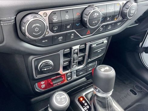 Used 2026 Jeep Wrangler Unlimited Rubicon 392 AWD/4WD image 25