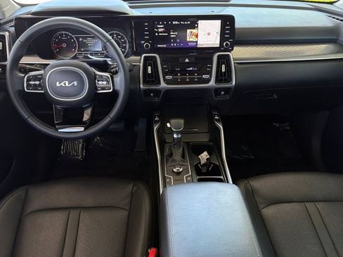 Used 2023 Kia Sorento S w/ Panoramic Sunroof Package FWD image 16