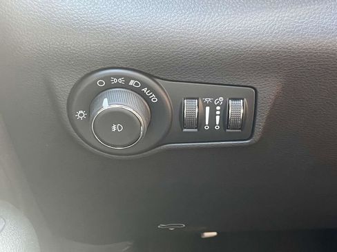New 2026 Jeep Compass Latitude AWD/4WD image 29