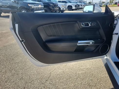 Used 2016 Ford Mustang Premium w/ Equipment Group 201A RWD image 13