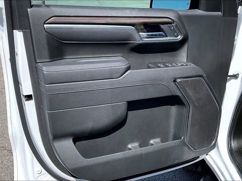 Used 2025 Chevrolet Silverado 1500 RST AWD/4WD image 24