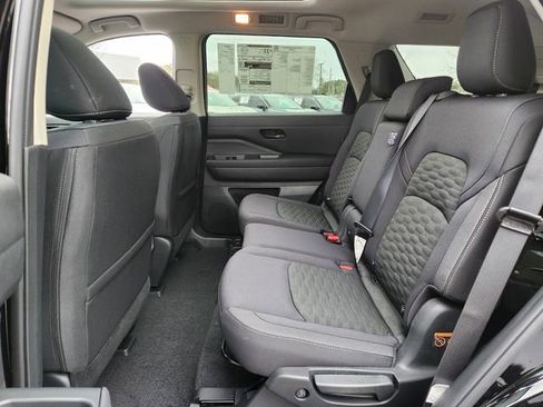 New 2026 Nissan Pathfinder SV AWD/4WD image 11