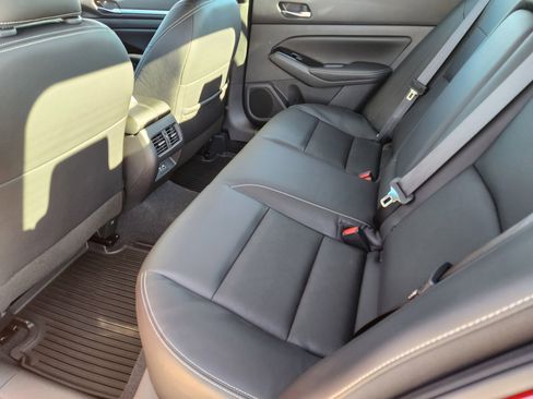 Used 2024 Nissan Altima 2.5 SL image 35