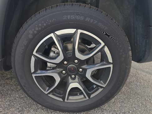 Used 2025 Jeep Compass Trailhawk w/ Trailer Tow Group AWD/4WD image 6