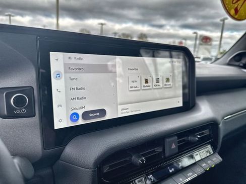 Used 2025 Toyota Land Cruiser image 25