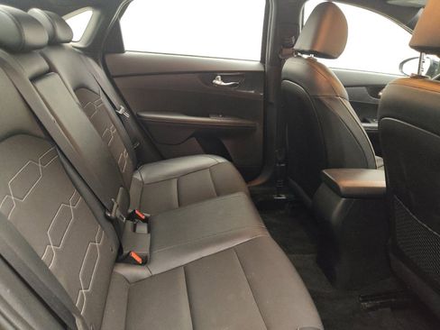 Used 2021 Kia Forte GT-Line image 19