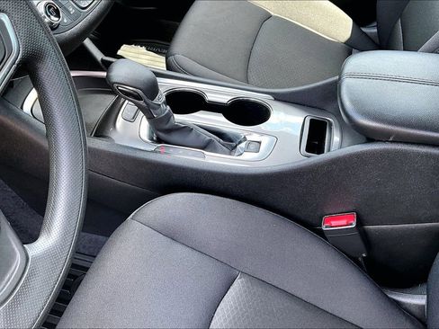 Used 2024 Chevrolet Malibu LT FWD image 19