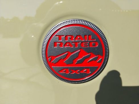 Used 2025 Jeep Wrangler Unlimited Rubicon image 19