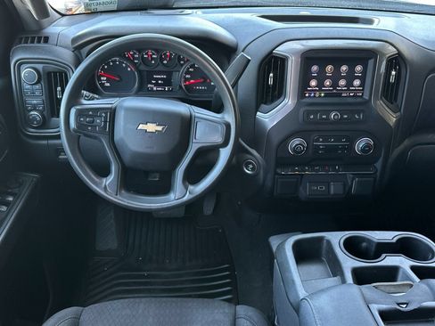 Used 2022 Chevrolet Silverado 1500 Custom AWD/4WD image 14
