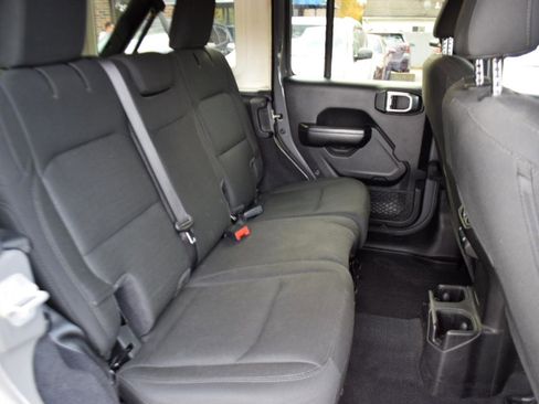 Used 2020 Jeep Wrangler Unlimited Sport S AWD/4WD image 21