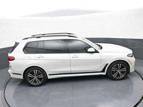 Used 2022 BMW X7 M50i w/ Dynamic Handling Package AWD/4WD image 38