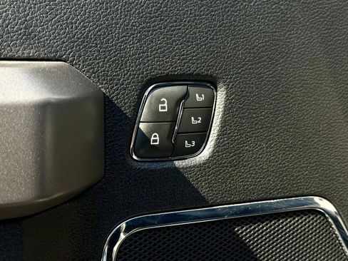 Used 2020 Ford F350 Platinum AWD/4WD image 14