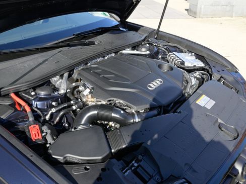 Used 2025 Audi A6 Premium Plus image 59