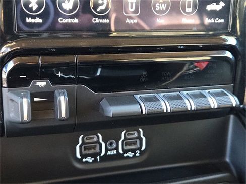 Used 2021 RAM 1500 Laramie image 23