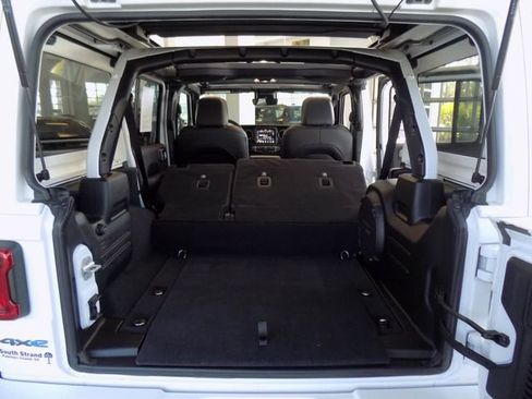 Certified 2023 Jeep Wrangler Unlimited Sahara image 35