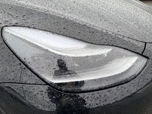 Used 2022 Tesla Model Y Performance image 9