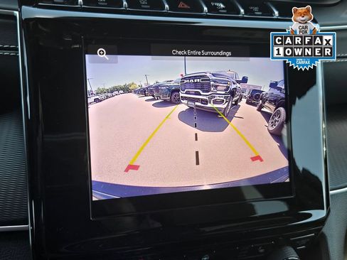 Used 2025 Jeep Grand Cherokee Altitude AWD/4WD image 16