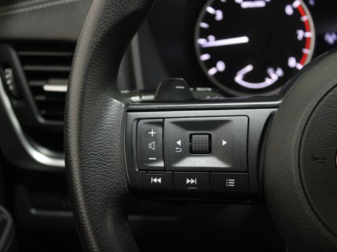 Used 2022 Nissan Rogue S AWD/4WD image 8