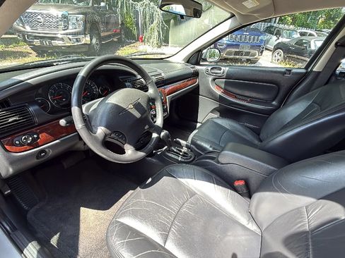 Used 2002 Chrysler Sebring LXi w/ Security Group FWD image 21