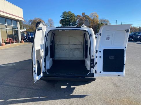 Used 2020 Nissan NV200 S image 24
