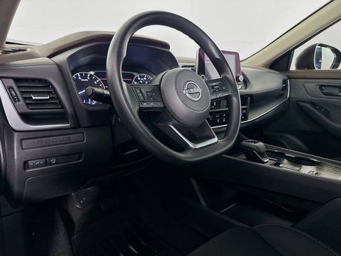 Used 2023 Nissan Rogue S image 22
