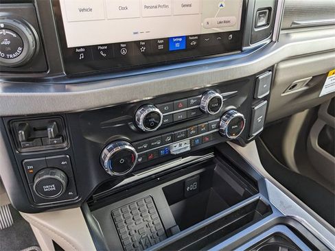 Used 2026 Ford F450 Platinum w/ Platinum Plus Package image 25