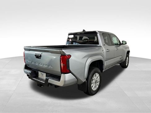 Used 2025 Toyota Tacoma SR5 image 8