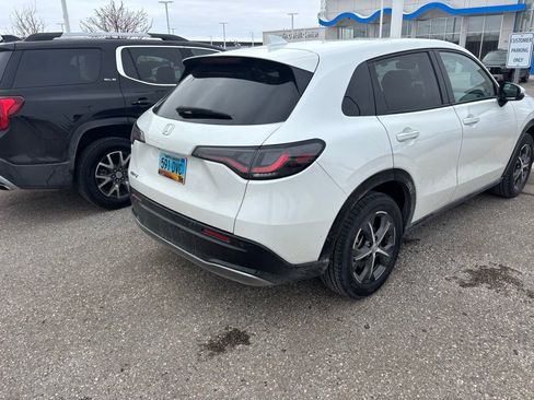 Used 2023 Honda HR-V EX-L image 10