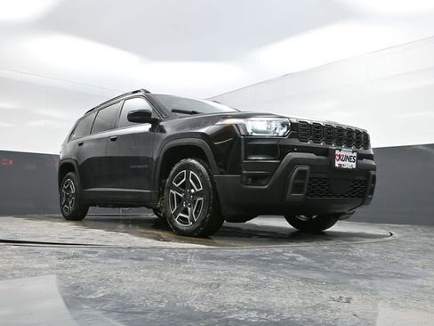 New 2026 Jeep Cherokee Limited image 39