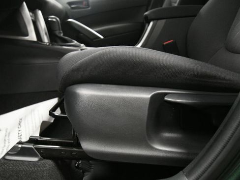 Used 2023 Toyota Corolla Cross LE w/ Moonroof Package AWD/4WD image 10